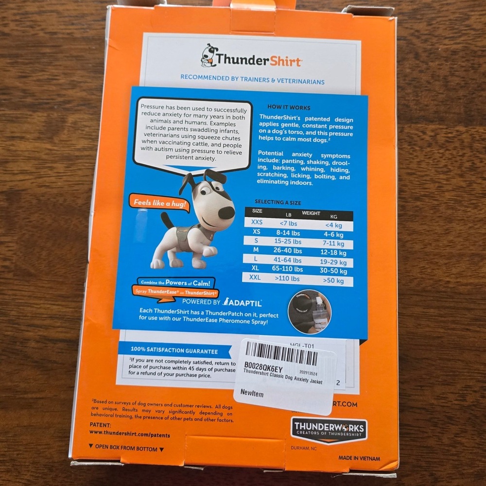 ThunderShirt Classic Dog Anxiety Jacket Solid Gray Large 41-64 lbs New in Box - Picture 5 of 5
